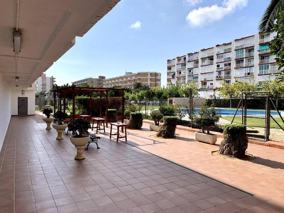 Bouquet Dream La Pineda Apartment Exterior foto